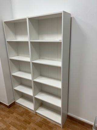 3 Estanterías Ikea blancas. BILLY