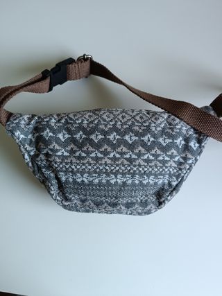 Riñonera Claire's marrón-gris