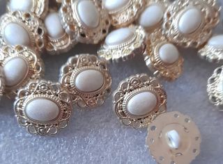 Lote de 12 botones- 7 modelos