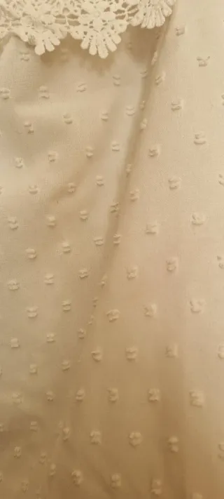 Blusa blanca de encaje