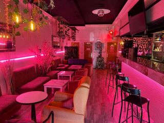 Traspaso Bar de Copas con salida de Humo