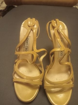 Tacones Jimmy Choo beige