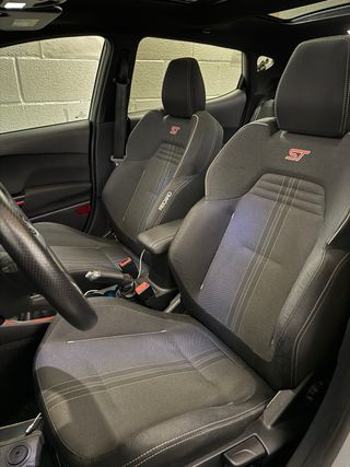Ford Fiesta ST PERFORMANCE MK8