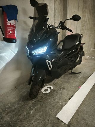 Scooter Sym ADX 125 - Preto