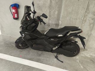 Scooter Sym ADX 125 - Preto