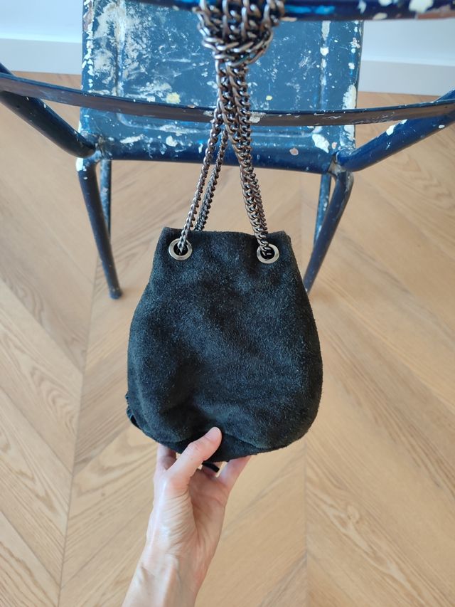 Bolso pequeño negro ante