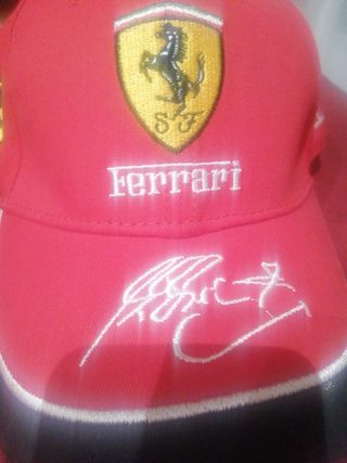 Gorra Ferrari roja