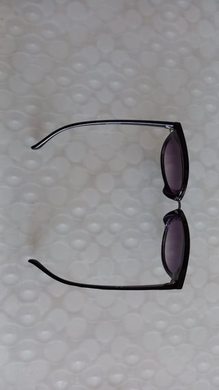 Occhiali sole donna neri usati