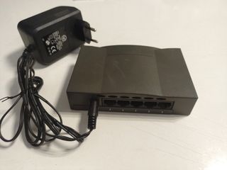 Switch SMC 5 puertos 