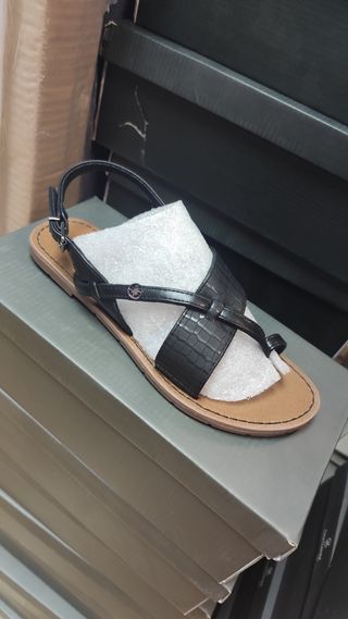 Sandalias Chattawak marrón, talla 37