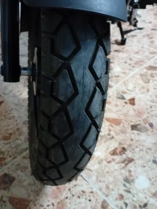 Keeway Superlight 125cc -SOLO 200 km!-como nueva!!