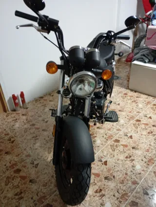 Keeway Superlight 125cc -SOLO 200 km!-como nueva!!