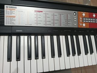 Yamaha PSR-F50 Teclado