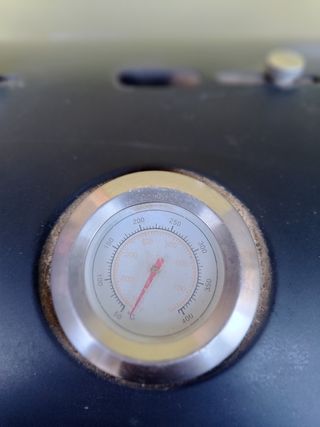 Elegante barbecue a carbonella