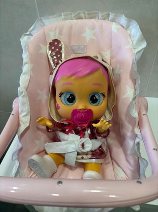 Muñeca Bebé Llorón grande- Conejita. IMC Toys.