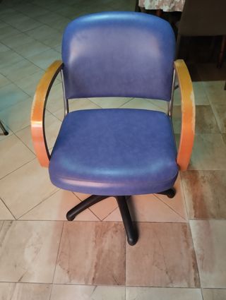 Sillón de peluquería en perfecto estado