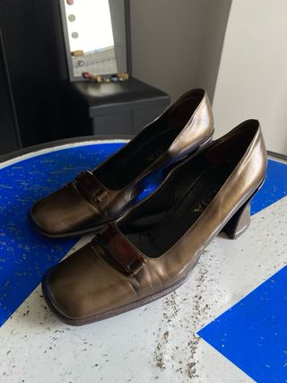 Prada Décolleté Vintage con punta quadrata