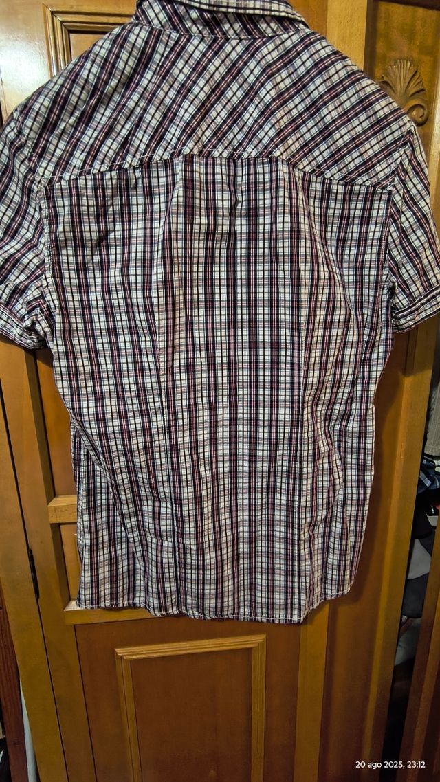 Camisa cuadros roja, blanca y oscuro