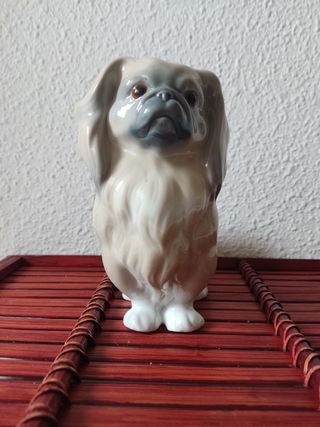 FIGURA LLADRÓ - PERRO PEQUINÉS