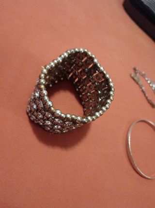Pulseras brillantes: 4 piezas