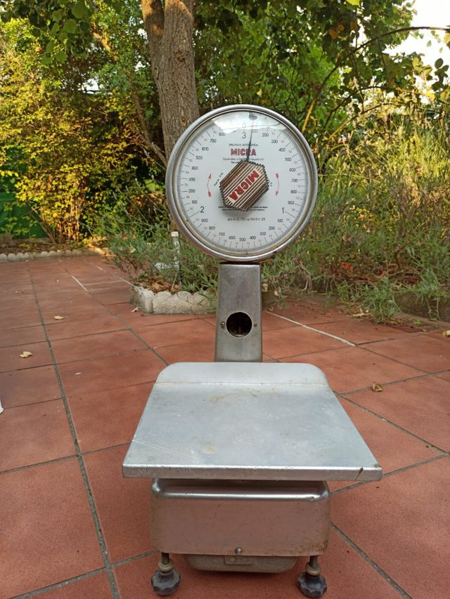 Balanza antigua MICRA - 3000g. Decoración Vintage