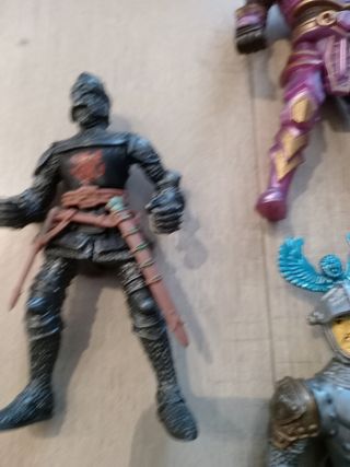 Pack de 7 figuras de acción Guerreros