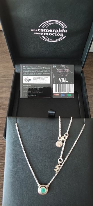 Collar Victorio & Lucchino turquesa