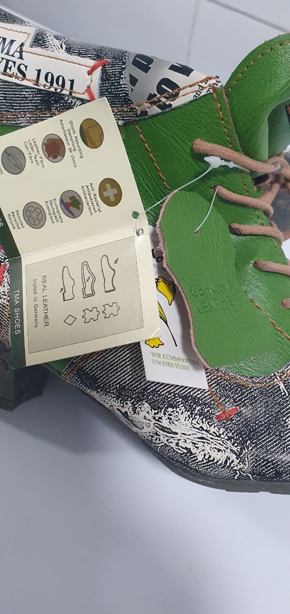 Botines verdes con estampado