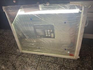 Espejo baño LED Esquina superior derecha rota