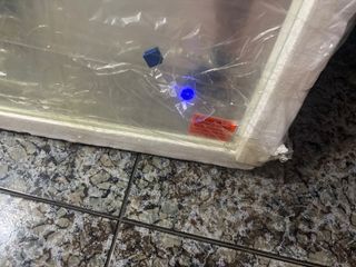 Espejo baño LED Esquina superior derecha rota