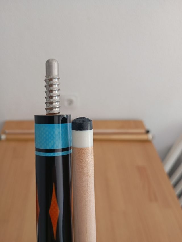 Taco  de billar tres bandas