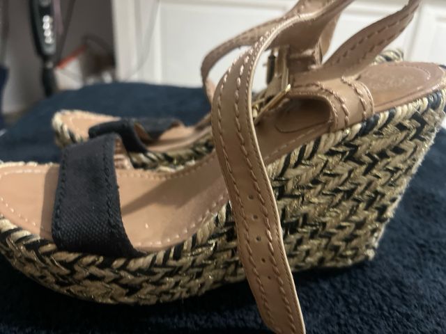 Sandalias cuña Vince Camuto