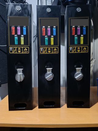 3 Máquinas Eispendedoras de mecheros