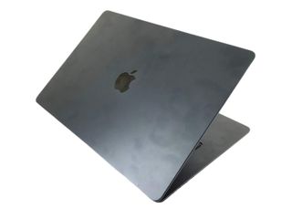 portatil apple apple macbook air m3 8-core 4.0 15 (10gpu) (2024) (a3114)