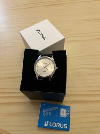 Reloj Lorus - correa negra