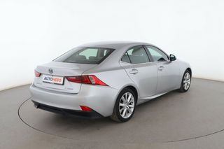 Lexus IS 2.5 300h ECO
