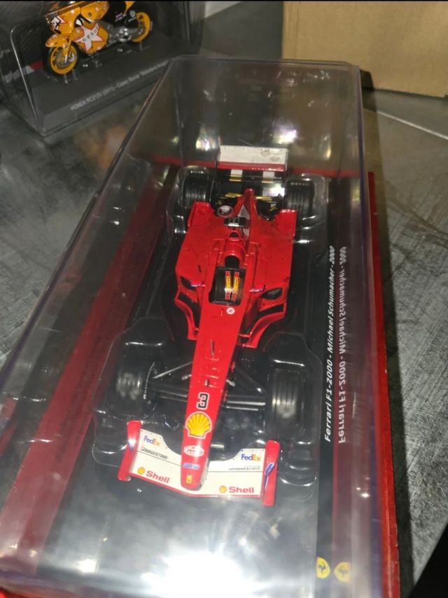 1:24 Michael Schumacher Ferrari 2000