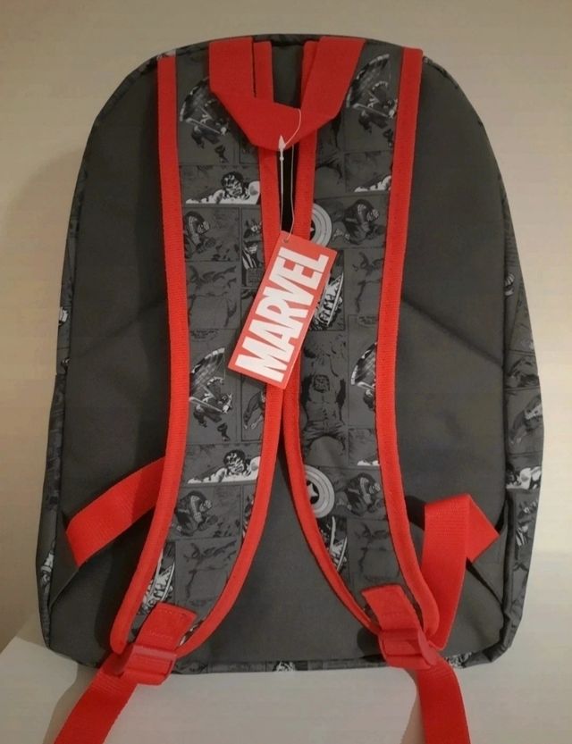 Mochila Marvel - Nova com etiqueta
