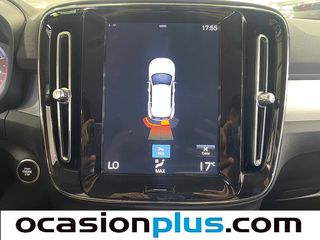 Volvo XC40 T3 Momentum Pro Auto 120 kW (163 CV)