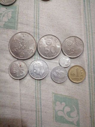 Monedas antiguas España: 100, 50, 25, 5, 1 peseta