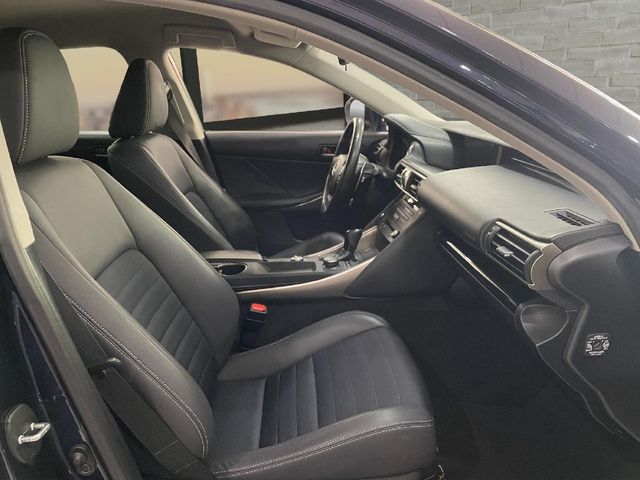 LEXUS IS IS 2.5 300h Business (223CV)
