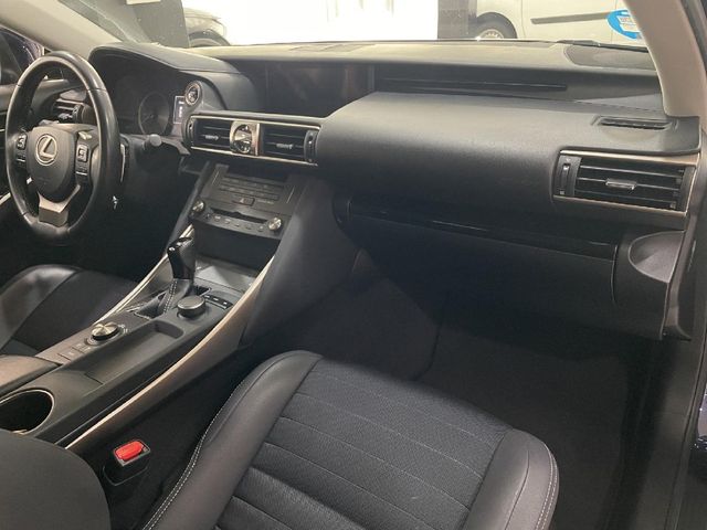 LEXUS IS IS 2.5 300h Business (223CV)