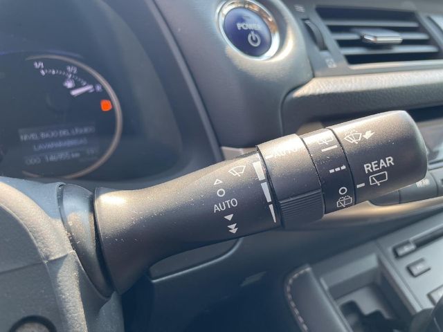 LEXUS CT 200h CT 200h CT Business 100KW (136CV)