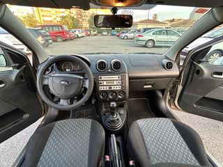 Ford Fiesta 2005