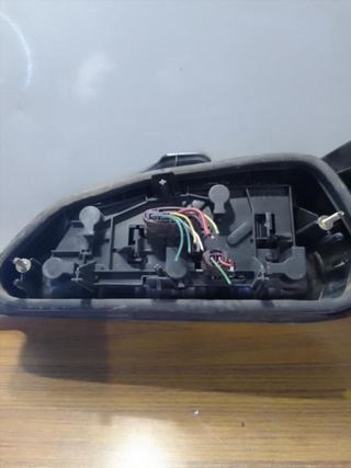 Piloto trasero izquierdo Peugeot 406 (8) (