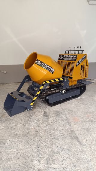 Moto hormigonera de orugas 