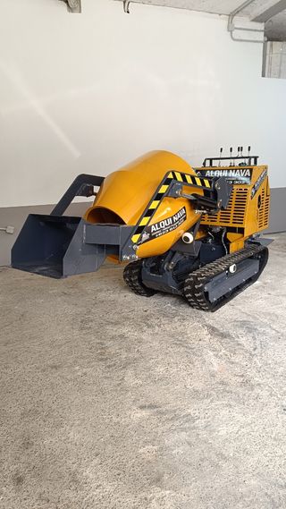 Moto hormigonera de orugas 
