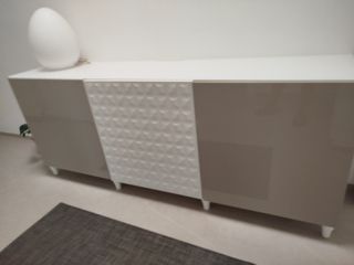 Mueble TV Ikea - Beige y Blanco