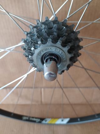 Llantas Campagnolo