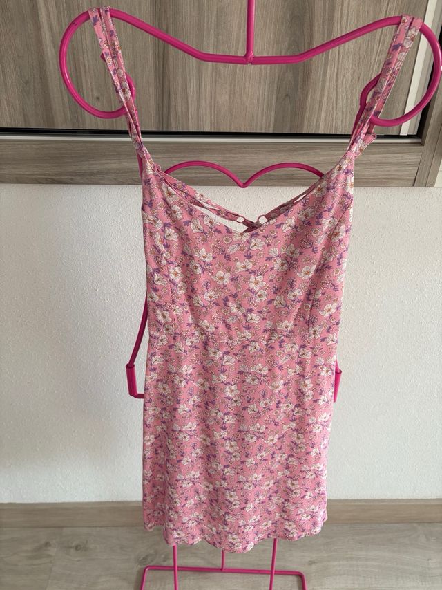 Vestido Stradivarius rosa estampado